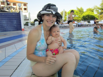 Erynn and Greta in the pool2